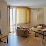 Apartment B - бийч B