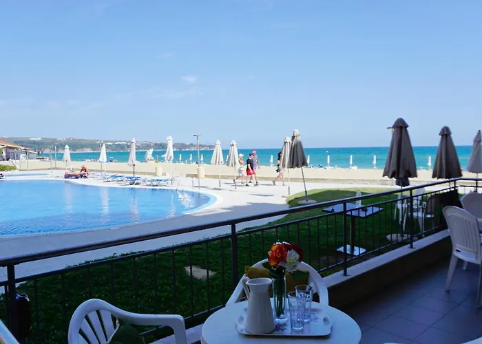 B - бийч B Apartment *